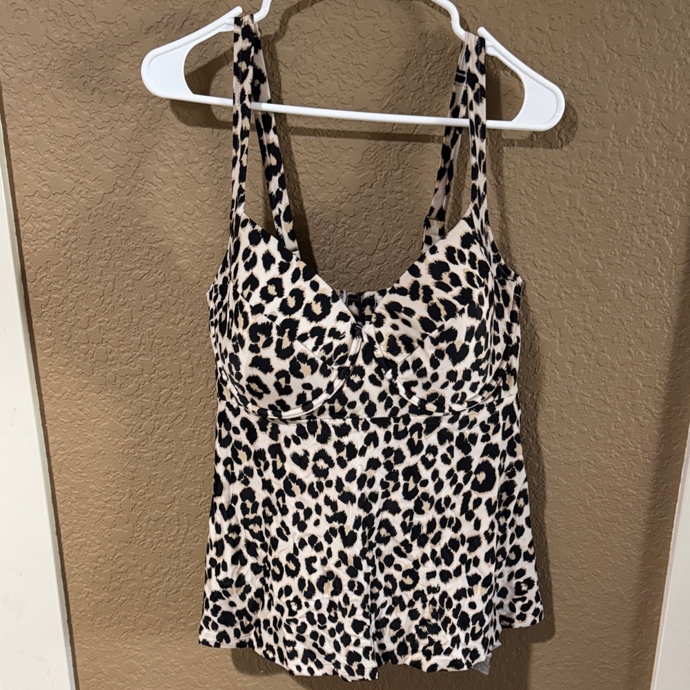 Old Navy Leopard Print Tankini Top